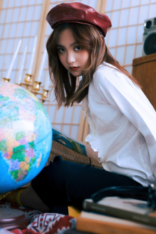 色愁久久久人愁久下一句怎么接